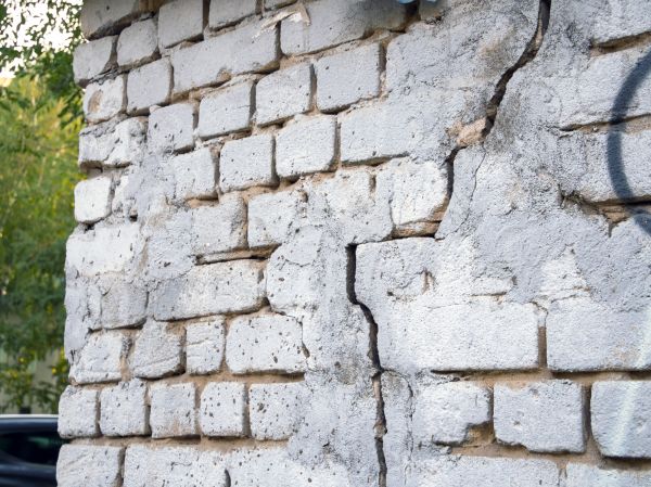 Cracked Brick Wall Repair in Grove City
